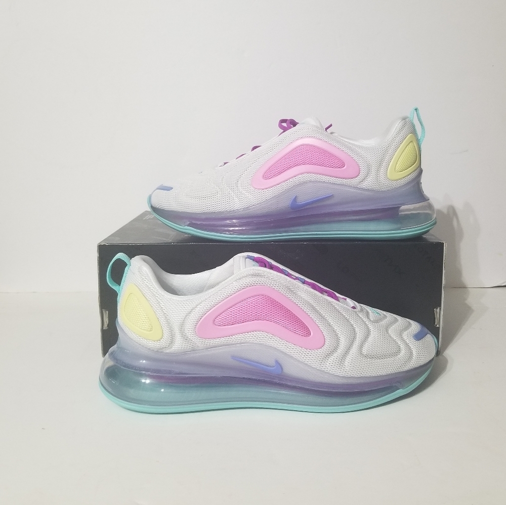 Nike Air Max 720 - Picture 6 of 7